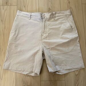 Five Four Cheshire flat front khaki shorts, modern 34W